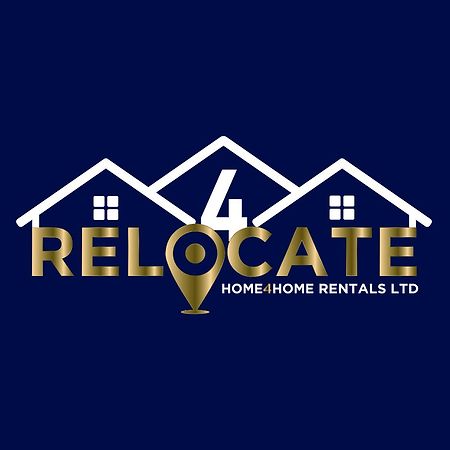 Luxury 1 Bedroom Serviced Apartment With Roof Terrace & Gym Stevenage Exteriör bild
